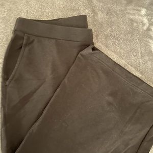 J Jill Pull on capris